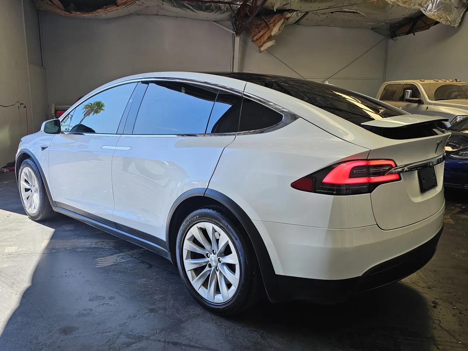 tesla model x 2021 5YJXCAE25MF319245 image tesla model x 2021 5YJXCAE25MF319245 image